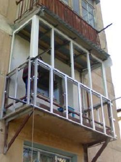 Балкон из профильной трубы своими руками