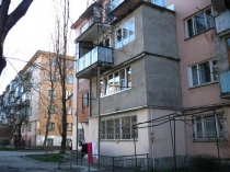 Балкон в многоквартирном доме своими руками